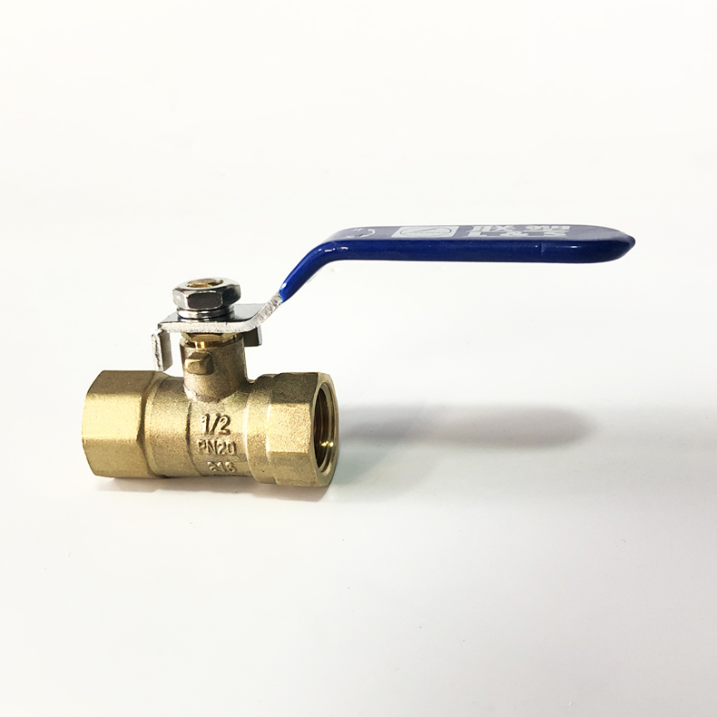 c0d49044507f73e7662f3aafecb05654 LESSO Brass Reduced Port Ball Valve 216-015 Brass Valve - Image 1